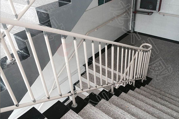 室外楼梯扶手的安装高度（图）
