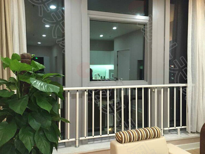 铝合金护栏别墅阳台护栏（图）